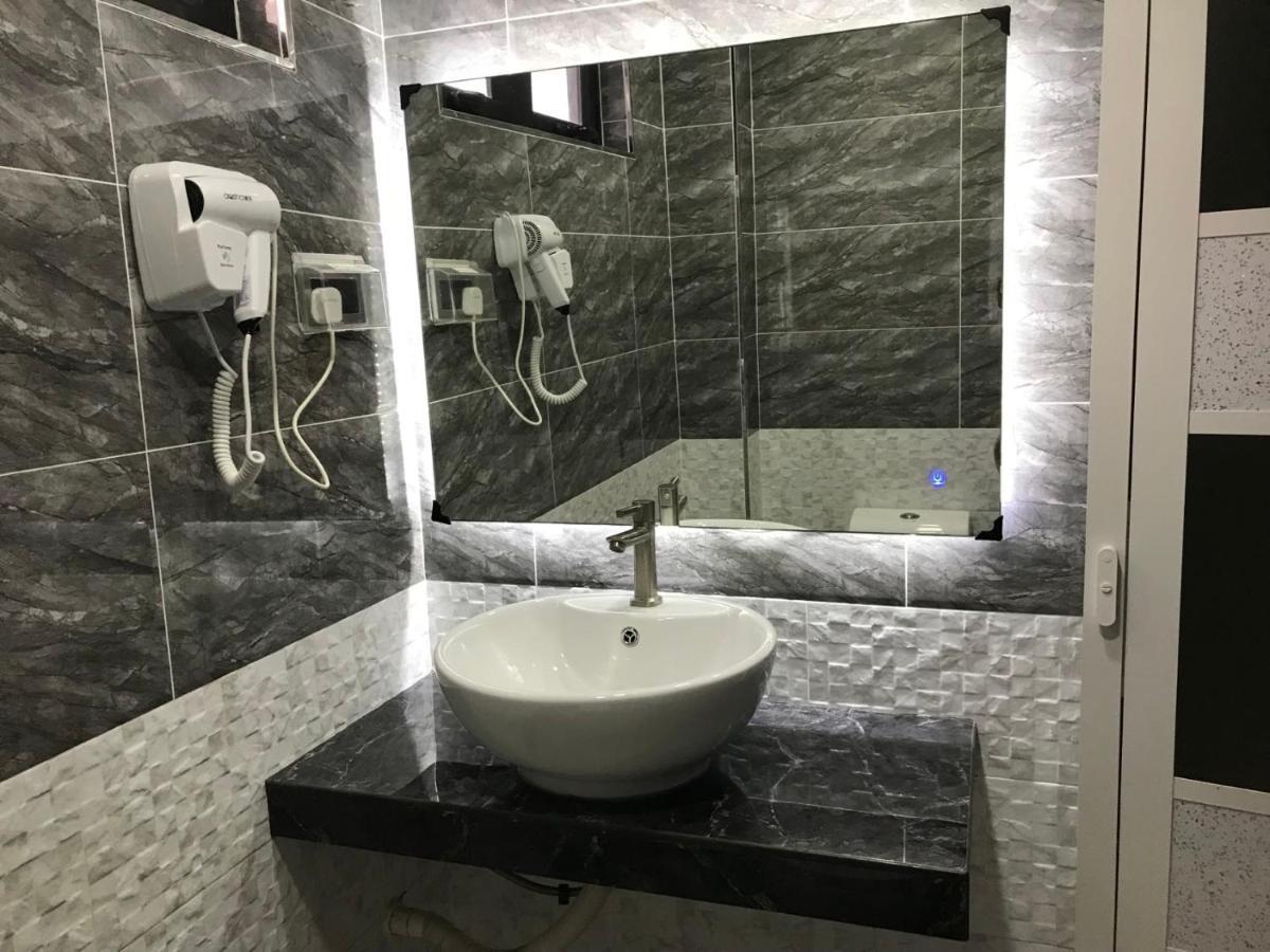 Homestay Stardow~星窗名宿~ Джохор-Бару Экстерьер фото