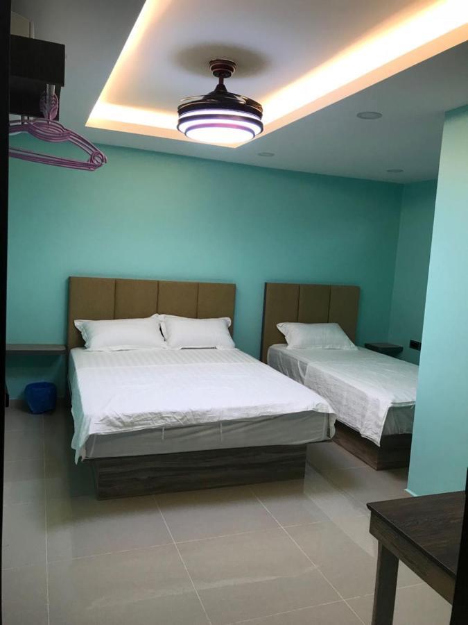 Homestay Stardow~星窗名宿~ Джохор-Бару Экстерьер фото